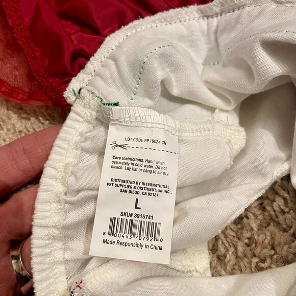 Santa Baby Pet Dress for Christmas!  Size Large, NWT - Picture 4 of 4